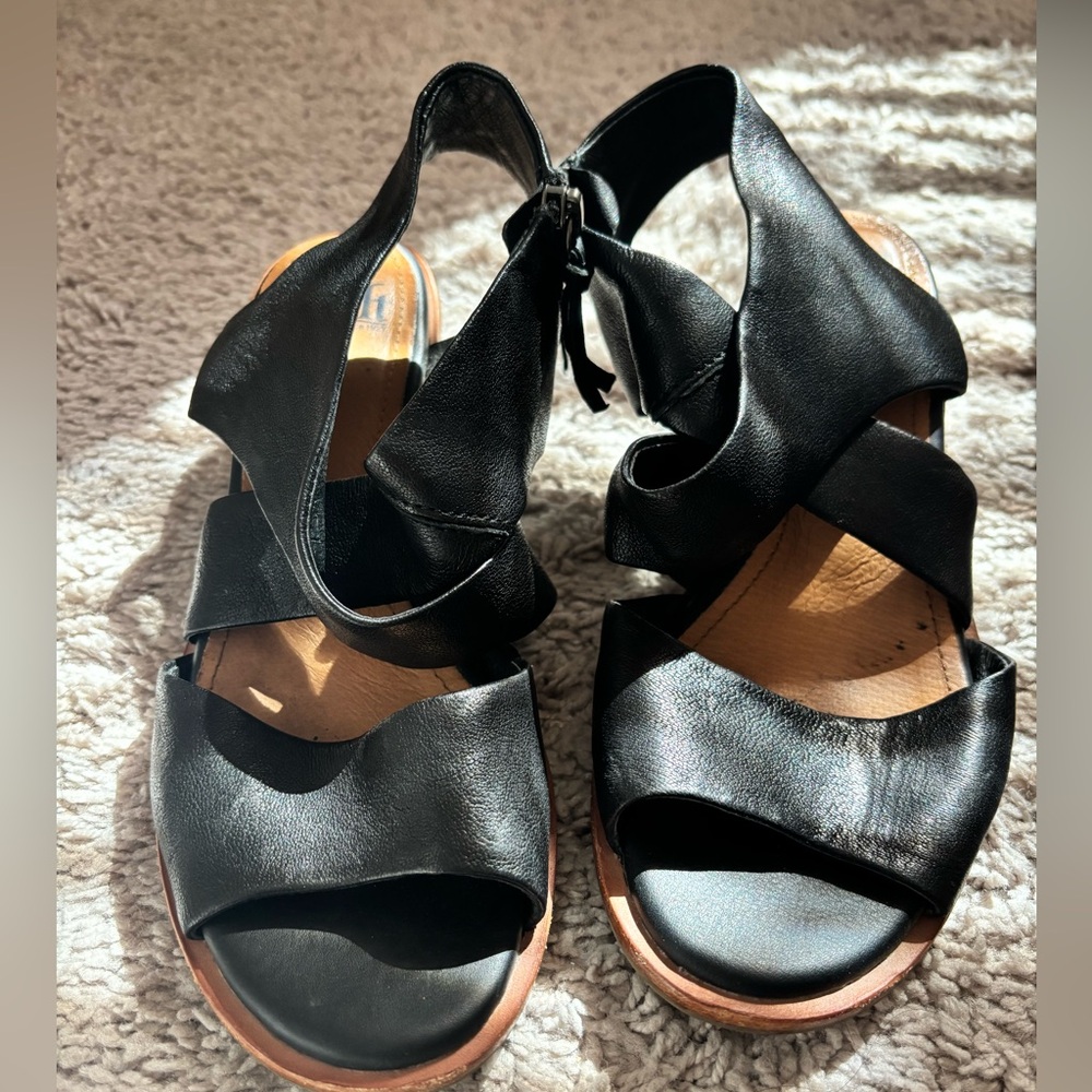 Women’s Sofft Heeled Sandal